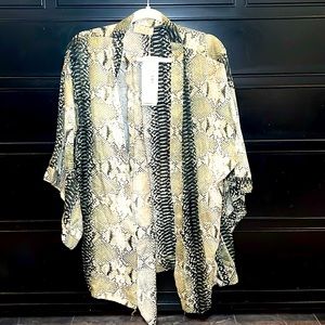 NWT Sofia snake print wrap. Handmade in Italy